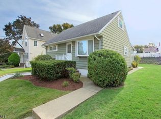 28 Huemmer Ter, Clifton, NJ 07013