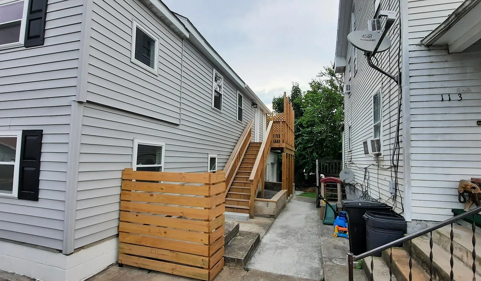 2 bed, 1000 sqft, $1,595 — Photo 2