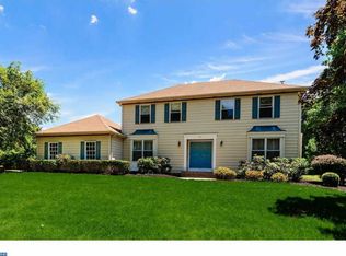 5 Greenfield Dr N, West Windsor, NJ 08550