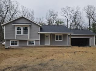 354 Jennifer Ln, Muskegon, MI 49442