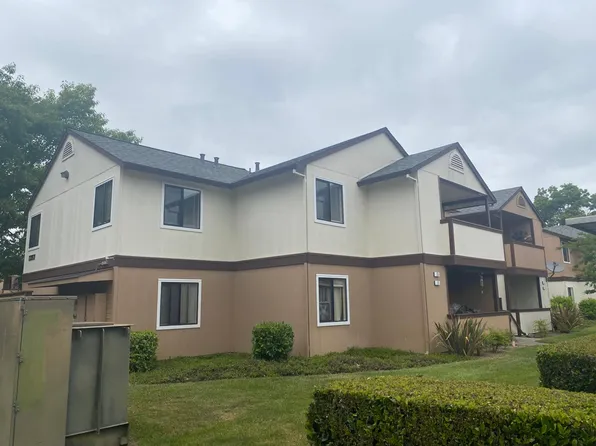 8201 Camino Colegio Dr, Rohnert Park, CA