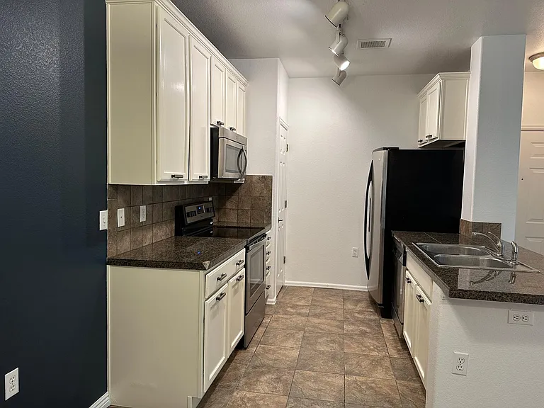 2672 S Cathay Way #103 — Photo 14