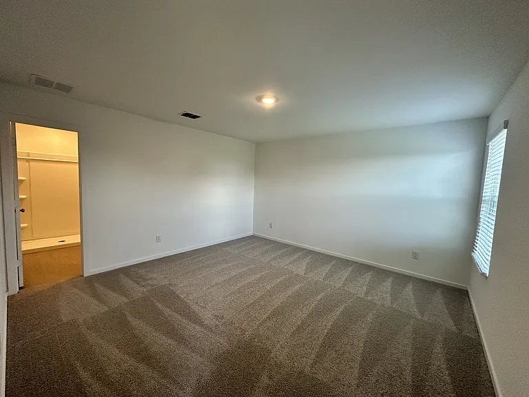 1601 Elliott Rd — Photo 7