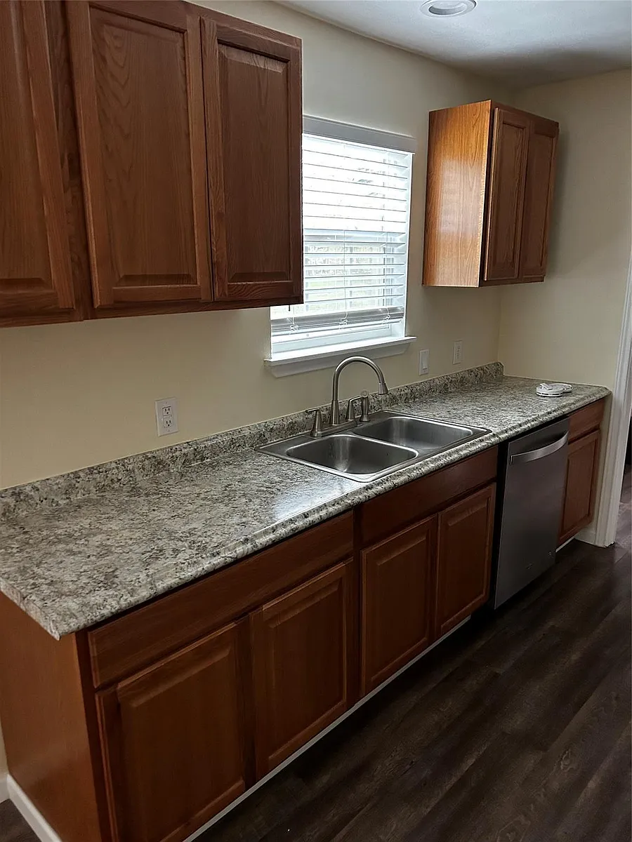 Building Photo - 17811 Bamwood Dr #2