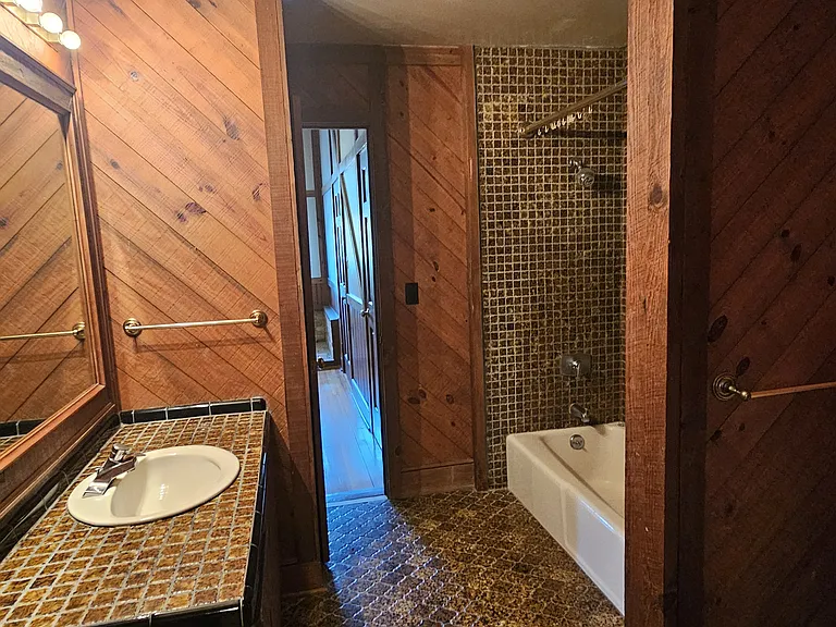 815 S Milledge Ave #5 — Photo 10