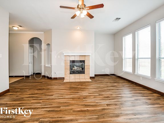 2nd image of 7518 Maplewood Dr