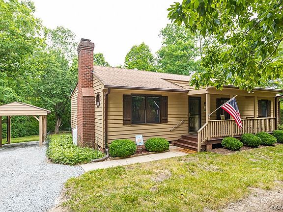 3rd image of 15312 Countrywood Ln