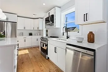 322-324 Pearl St #2 — Photo 1