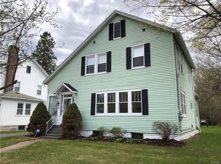 22 E Pleasant St, Hamilton, NY 13346