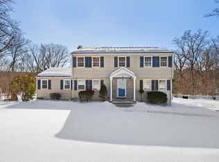 25 Shelter Rock Rd, Trumbull, CT 06611