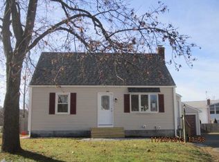 31 Salem Rd, East Hartford, CT 06118