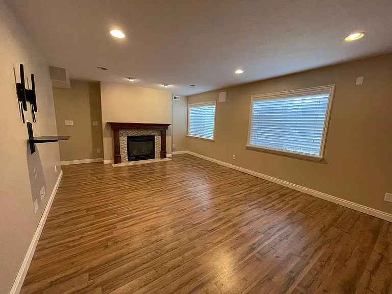 13228 S 2600 W — Photo 16