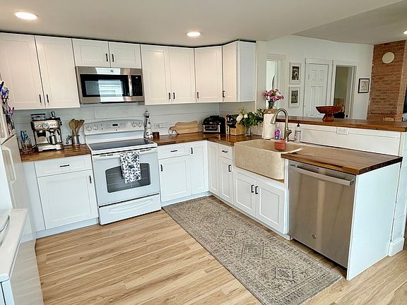 2nd image of 28 Andrews St #1