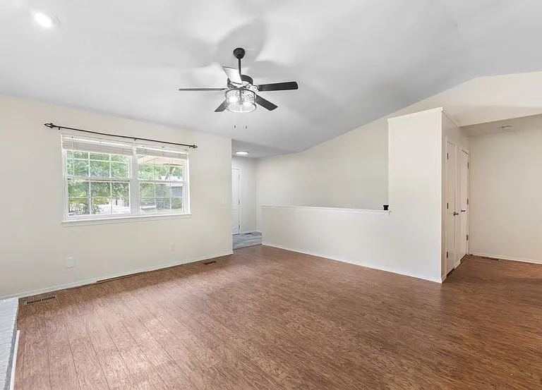1426 N Rawhide St — Photo 6