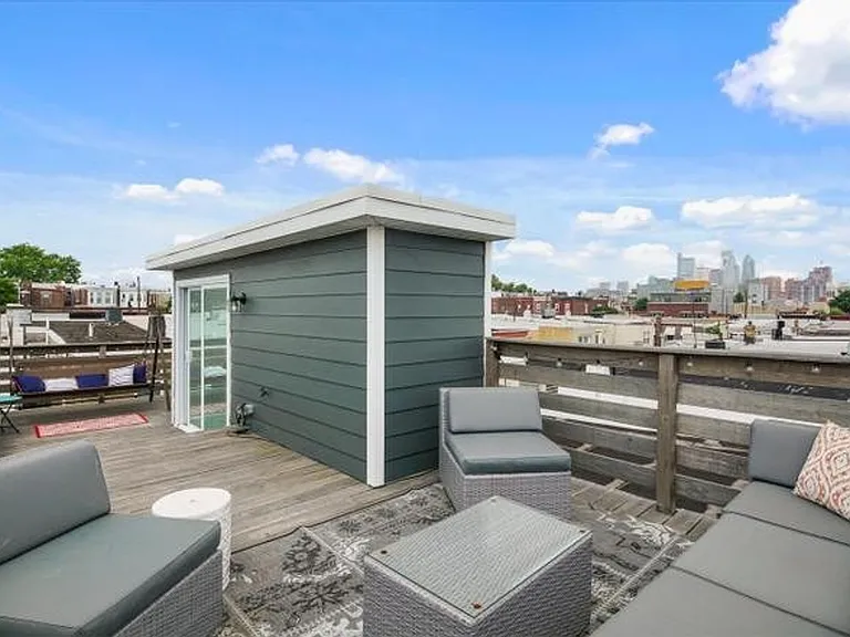 1428 S Clarion St — Photo 8