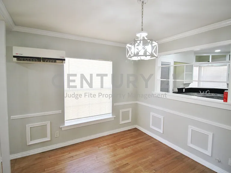 3427 Kinmore St — Photo 3