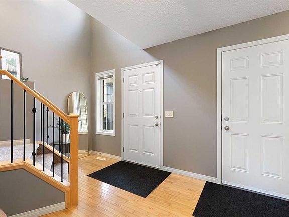 4th image of 102 E Ranch Ridge Ct S