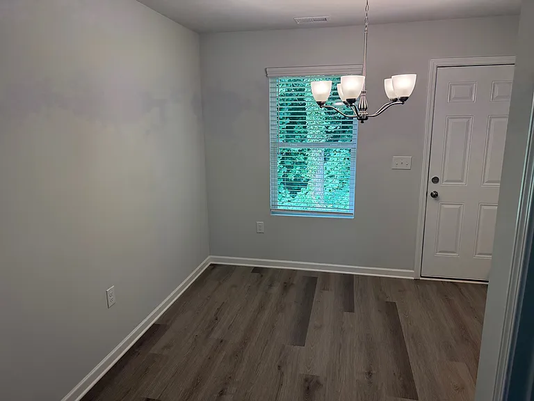7254 Crestside Dr — Photo 8