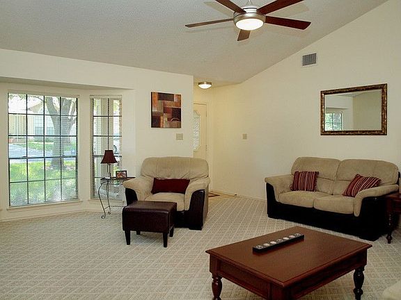 5th image of 1404 Elm Brook Dr