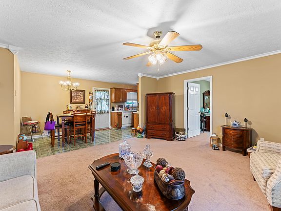 5th image of 107 Avalon Dr