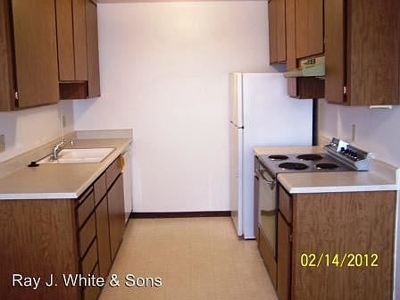 2nd image of 1326 27th Ave APT 303