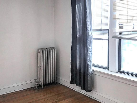 4th image of 1944 W Wilson Ave #2W