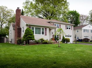 198 Rutledge Ct, North Plainfield, NJ 07060