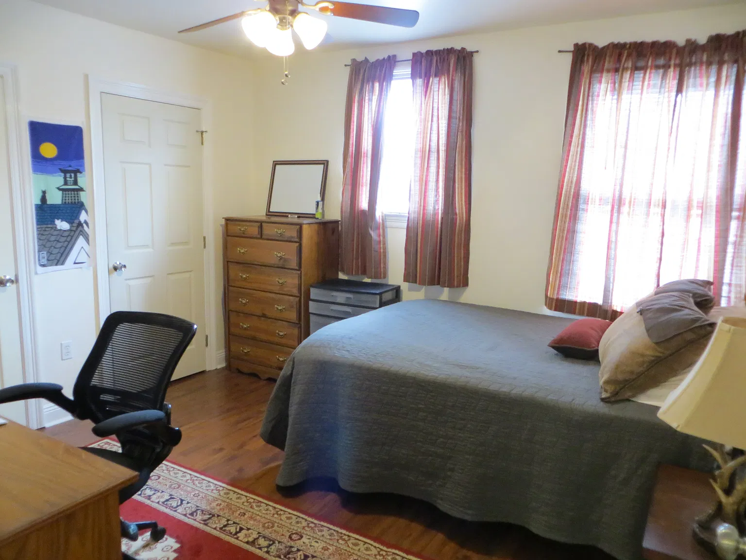 3 bed, 1300 sqft, $2,550 — Photo 4