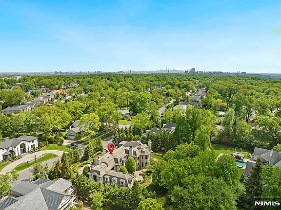 2nd image of 78 Roberts Rd