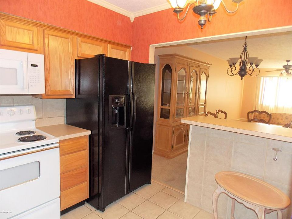 1st image of 302 Casa Bella Ct