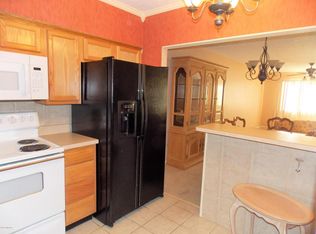 302 Casa Bella Ct, Louisville, KY 40220