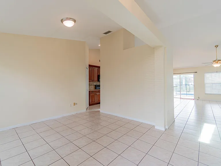 5593 NW Wesley Rd — Photo 11