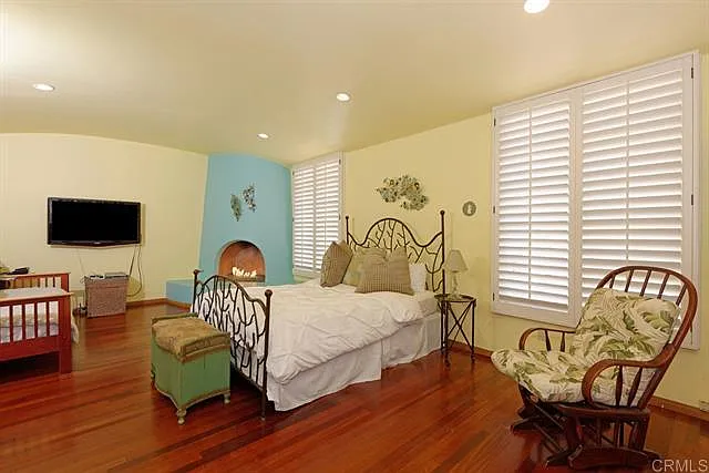 6352 Castejon Dr — Photo 14