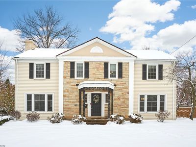 2666 Cranlyn Rd, Shaker Heights, OH, 44122