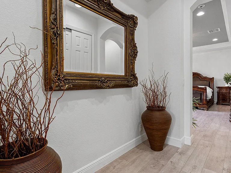 9521 Eden Mnr — Photo 94