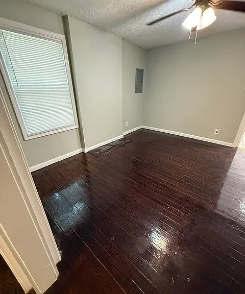 331 W Walton St — Photo 10