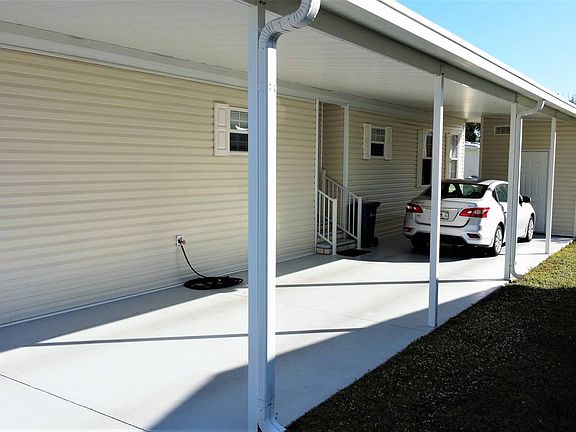 3rd image of 4220 Aachen St