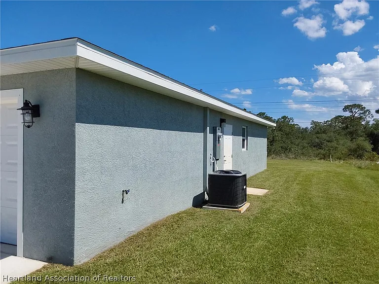 3040 Buttercup Ln — Photo 17