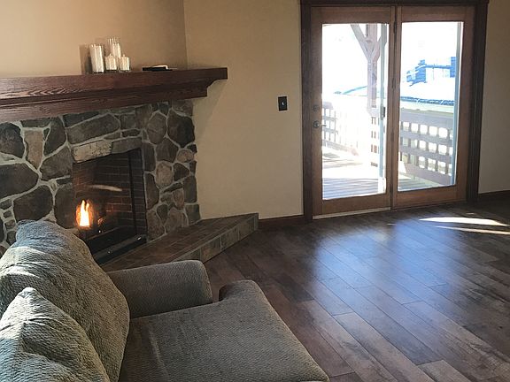 5th image of 300 N Main St