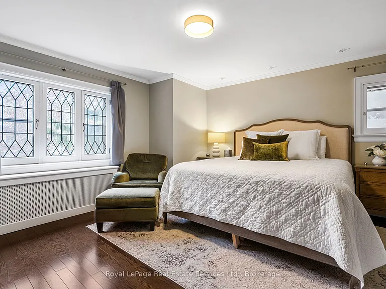 28 Thompson Ave — Photo 26