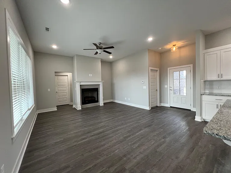 6051 W Mecklin St — Photo 18