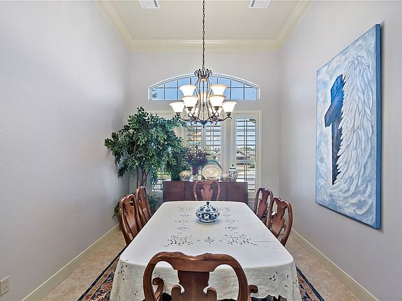 5th image of 1710 Twin Pond Cir