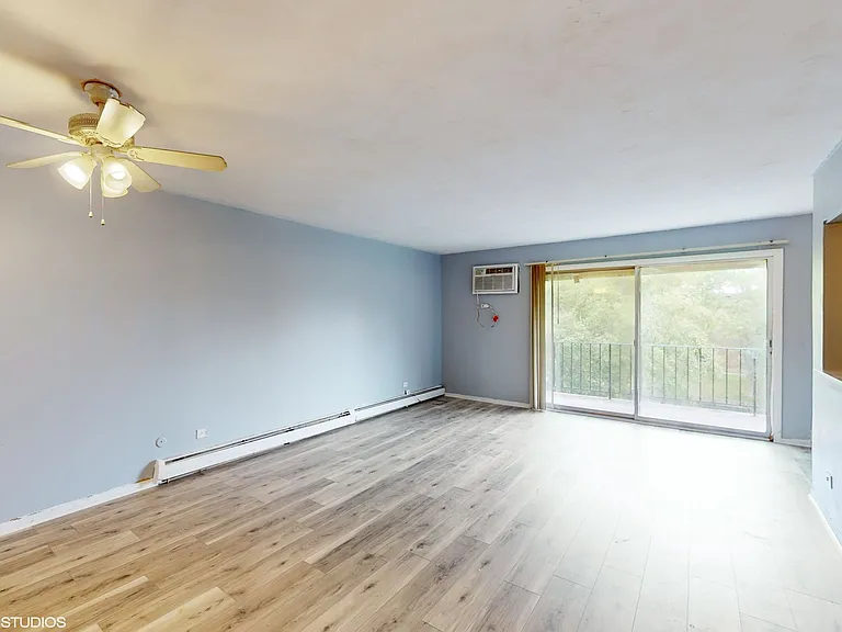8111 Waterbury Ct — Photo 9