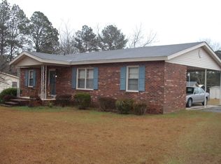 516 Jones Ave, Swainsboro, GA 30401