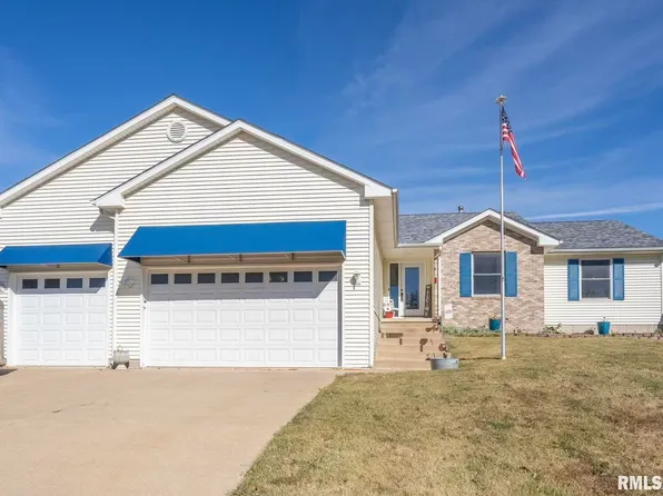 2832 W 44th St, Davenport, IA 52806