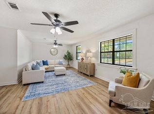 8447 Chisholm Rd, Pensacola, FL 32514