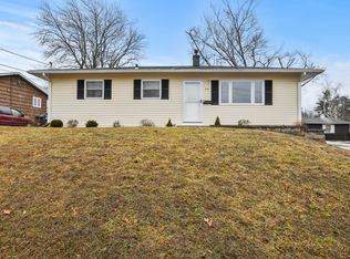 77 Clearview Ave, Meriden, CT 06450