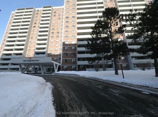 100 Prudential Dr #104, Toronto, ON M1P 4V4