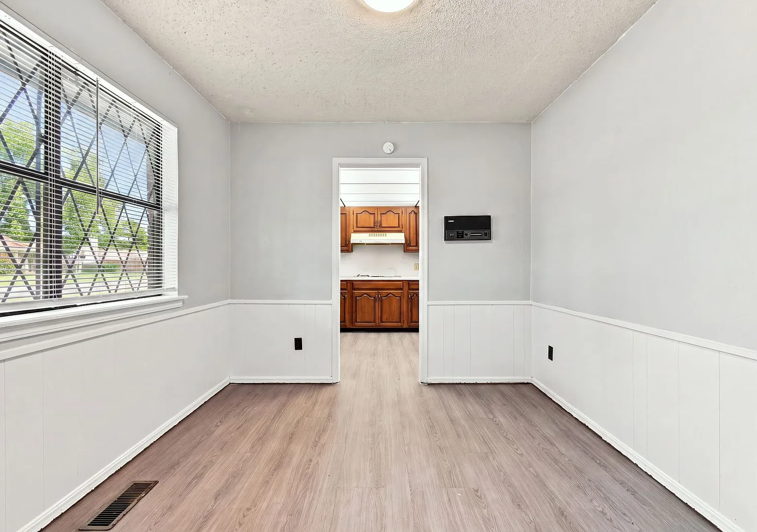 Fully Remodeled 3-Bedroom Home in Broken Arrow! — Photo 4