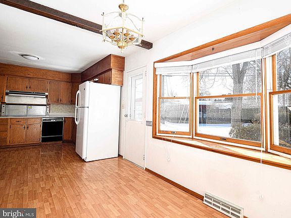 5th image of 103 Chatham Rd